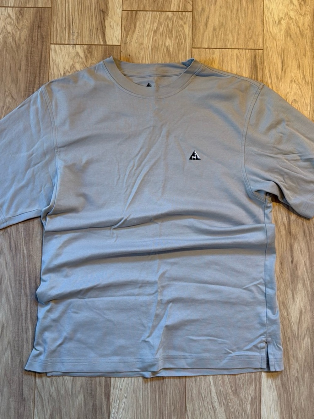 Alpaca International gray top tier cotton t-shirt